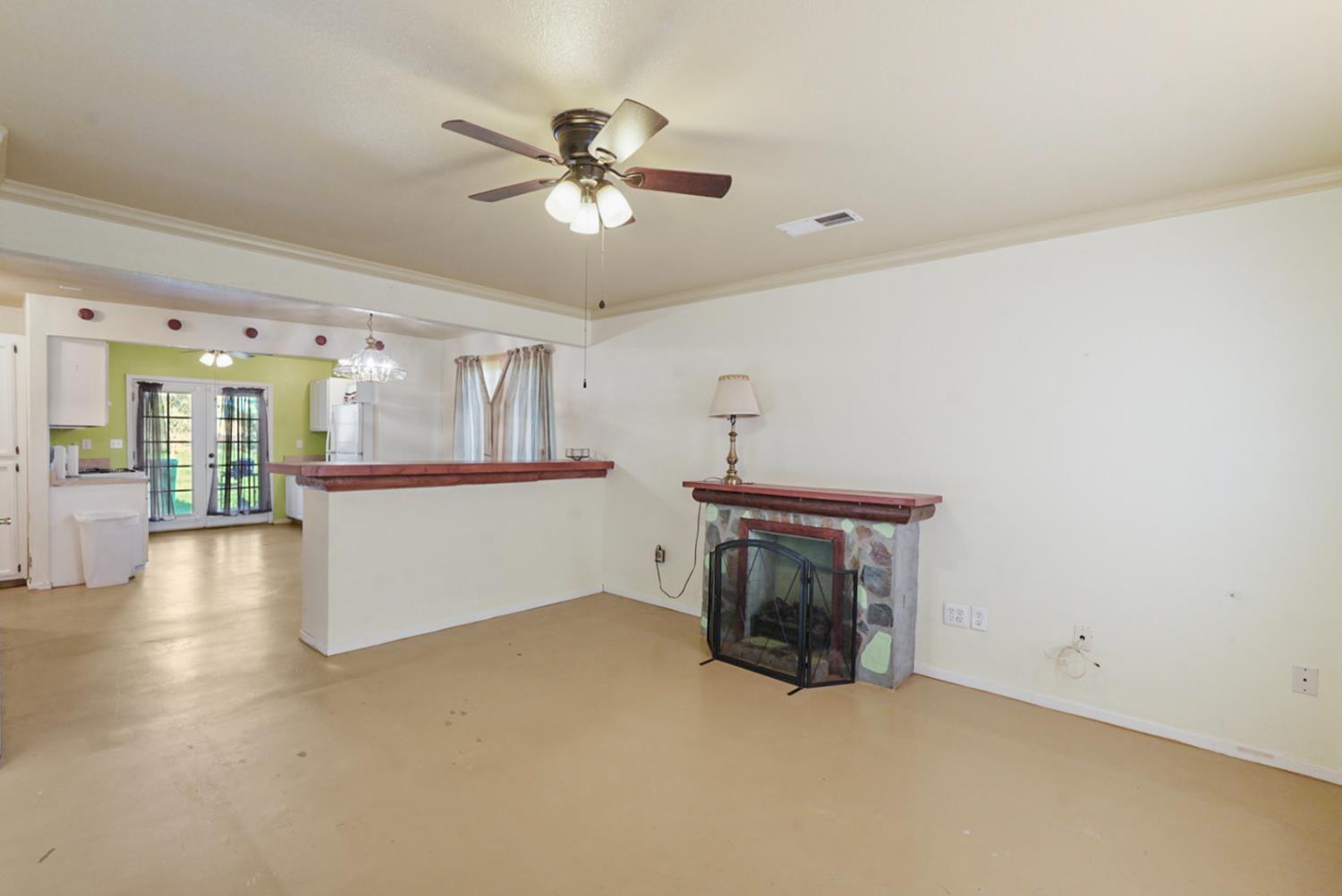 13180 Jackson St, Le Grand, CA 95333