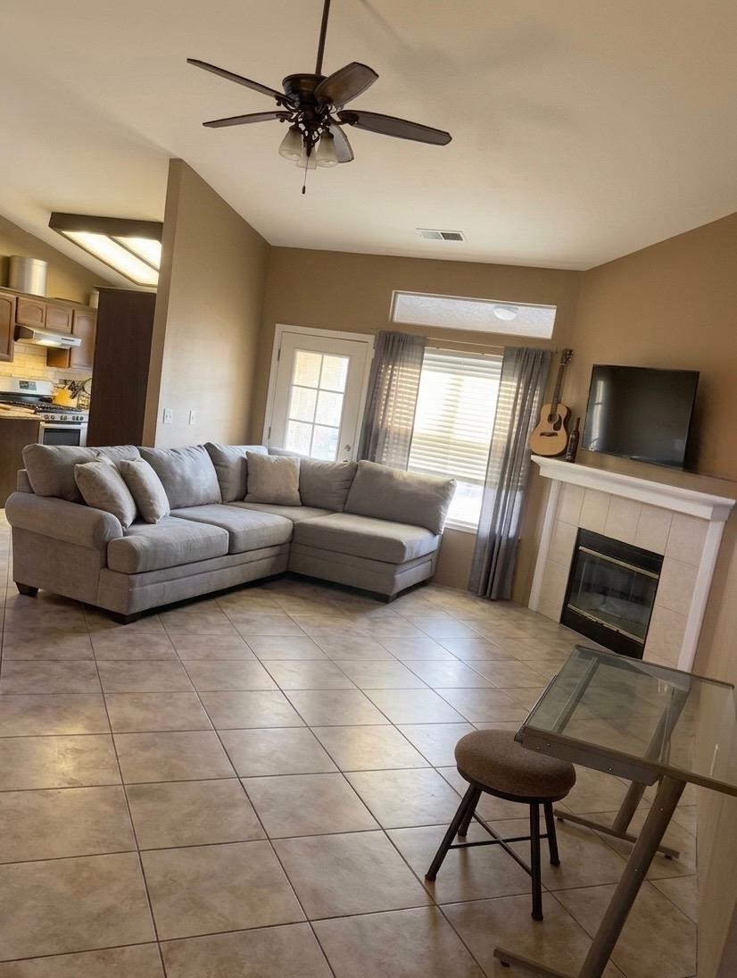 2469 N Bendel, Fresno, CA 93722