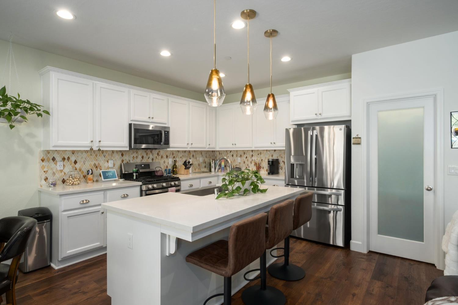 3132 S Kennedy, Visalia, CA 93292