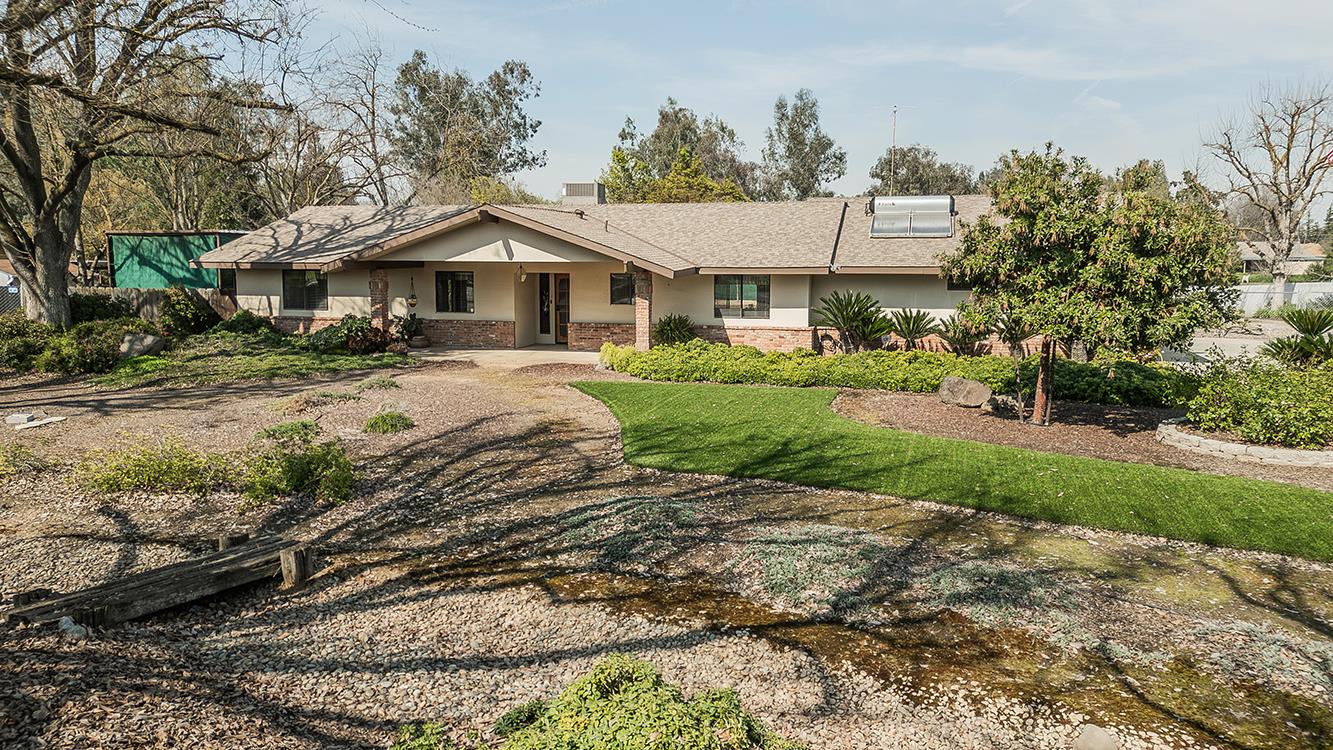 37303 Berkshire Dr, Madera, CA 93636