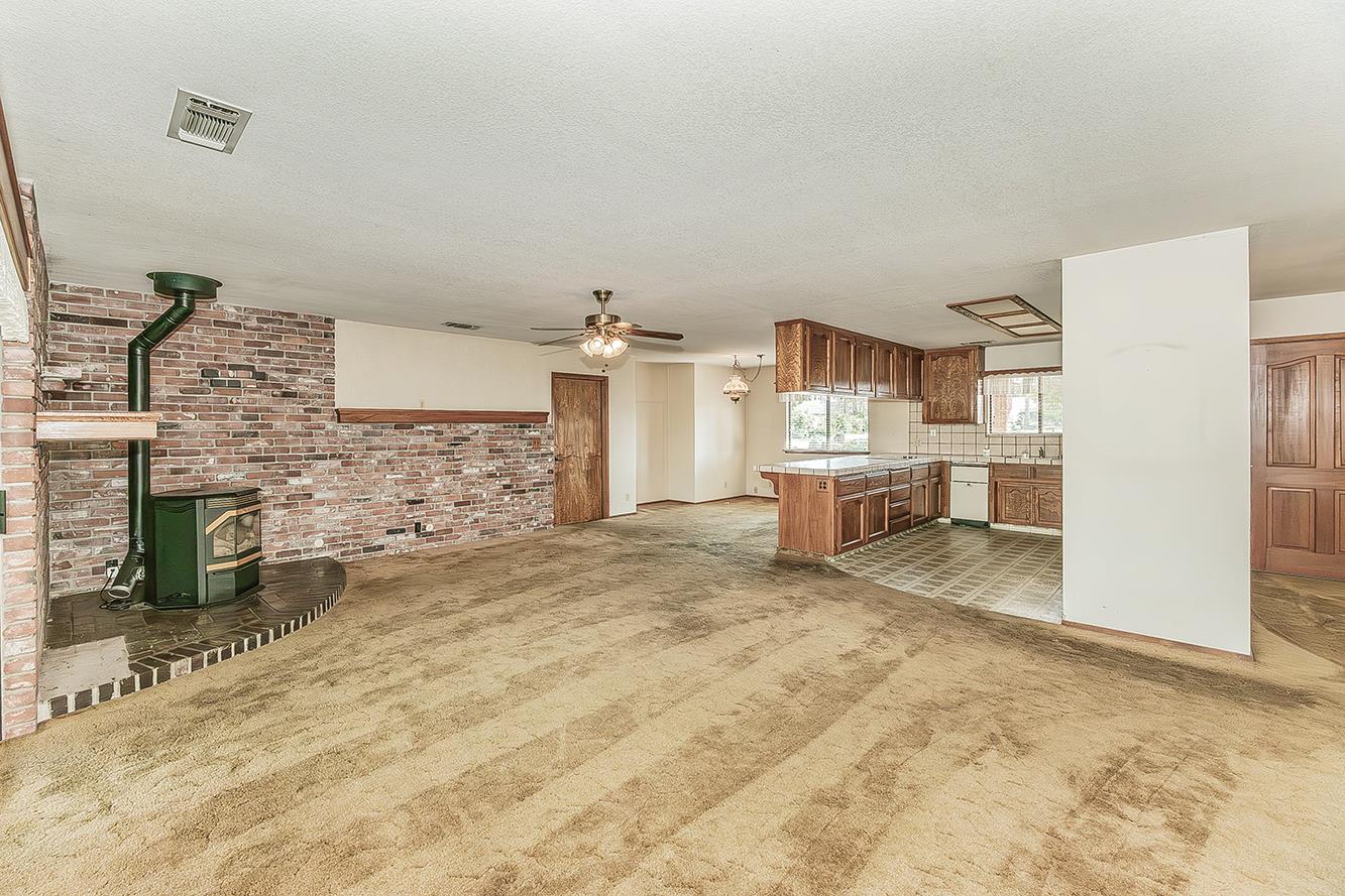 37303 Berkshire Dr, Madera, CA 93636