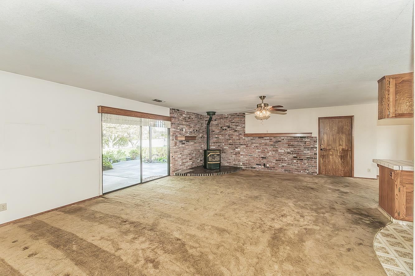 37303 Berkshire Dr, Madera, CA 93636