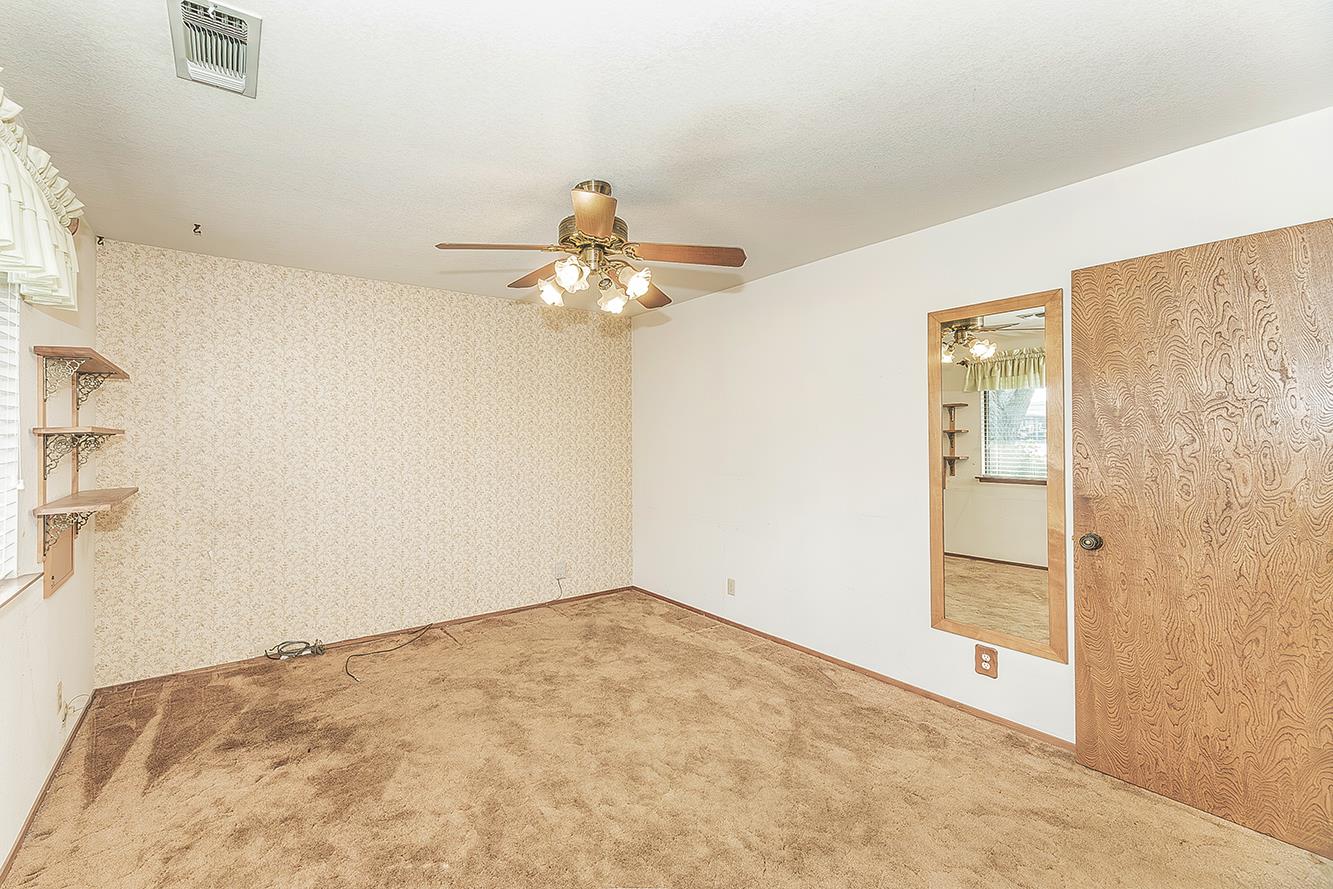 37303 Berkshire Dr, Madera, CA 93636