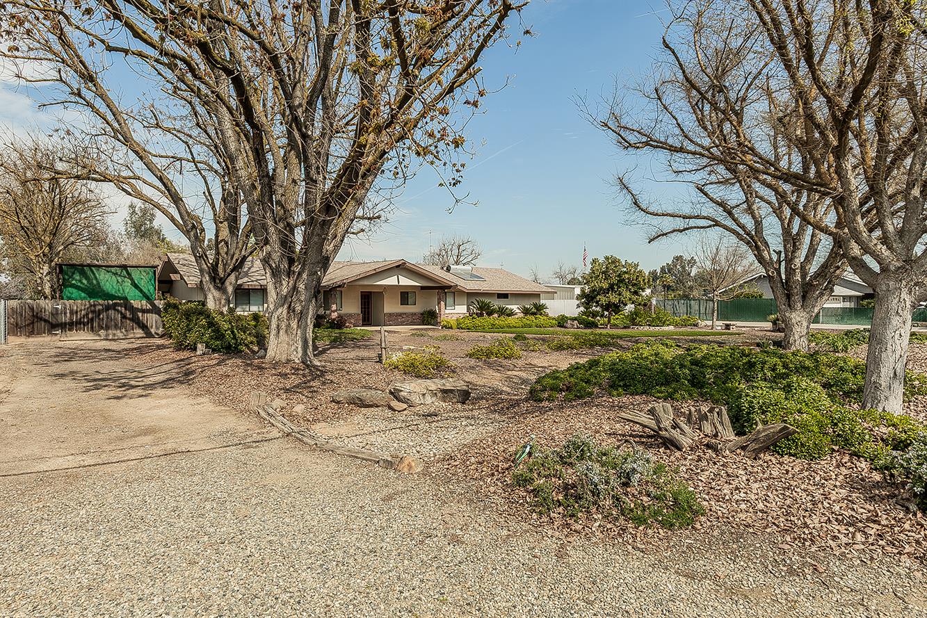 37303 Berkshire Dr, Madera, CA 93636