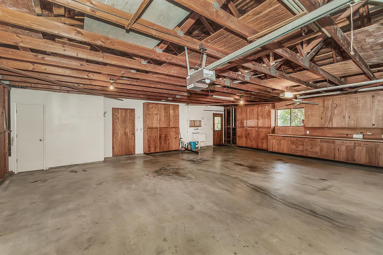 37303 Berkshire Dr, Madera, CA 93636