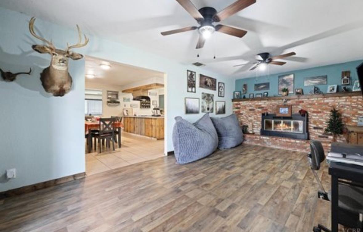 460 W Sacramento St, Coalinga, CA 93210