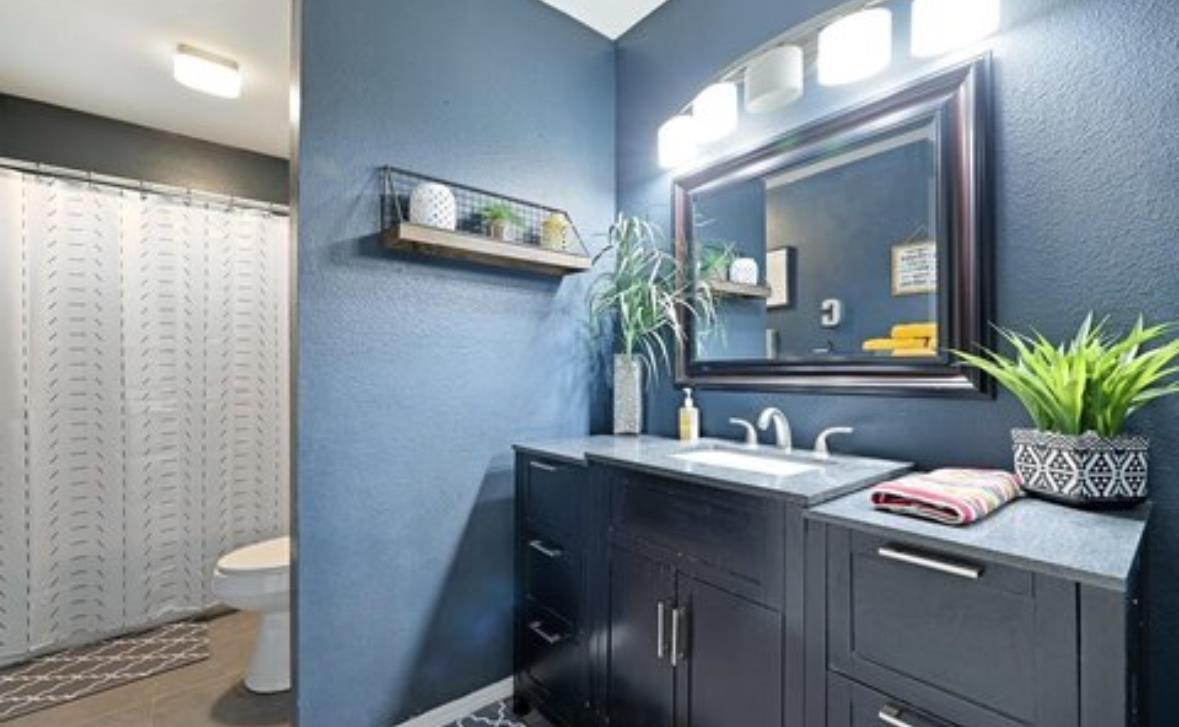 460 W Sacramento St, Coalinga, CA 93210