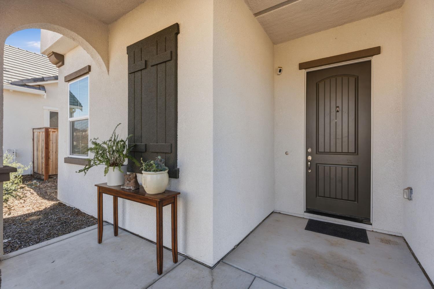 588 Overstone Ave, Madera, CA 93636