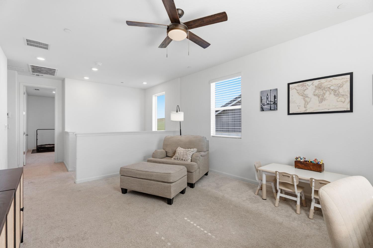 588 Overstone Ave, Madera, CA 93636