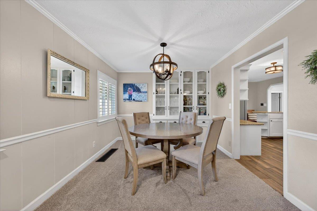 1544 N De Wolf Ave, Fresno, CA 93737