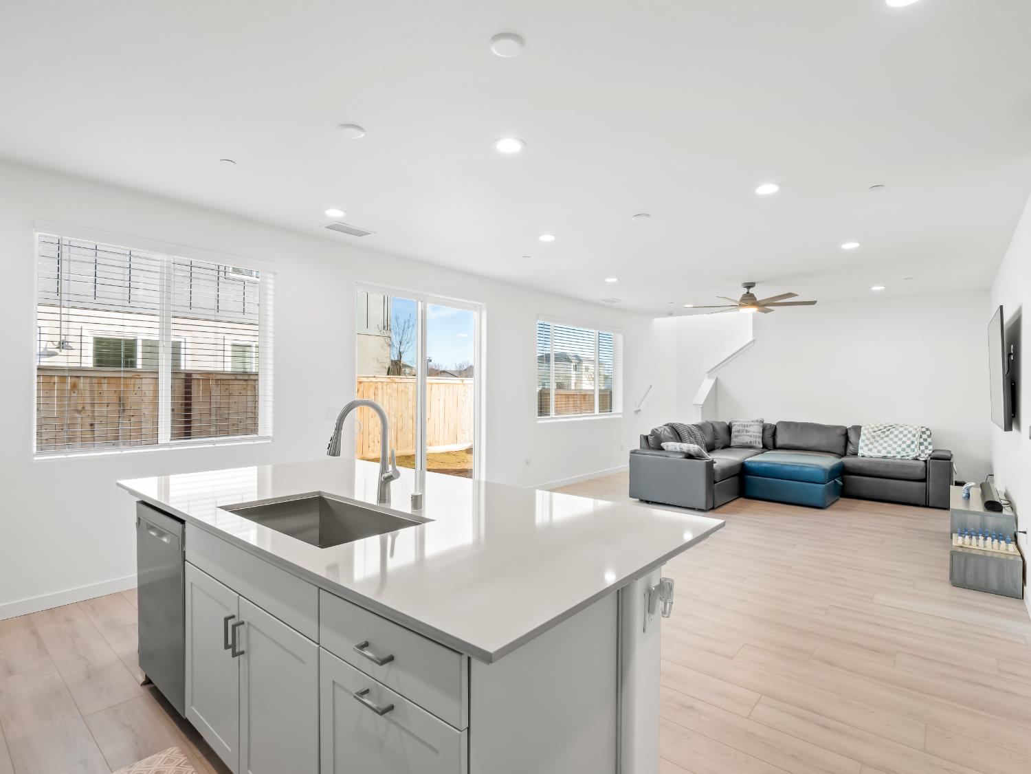 4071 Braden Rd, Madera, CA 93636