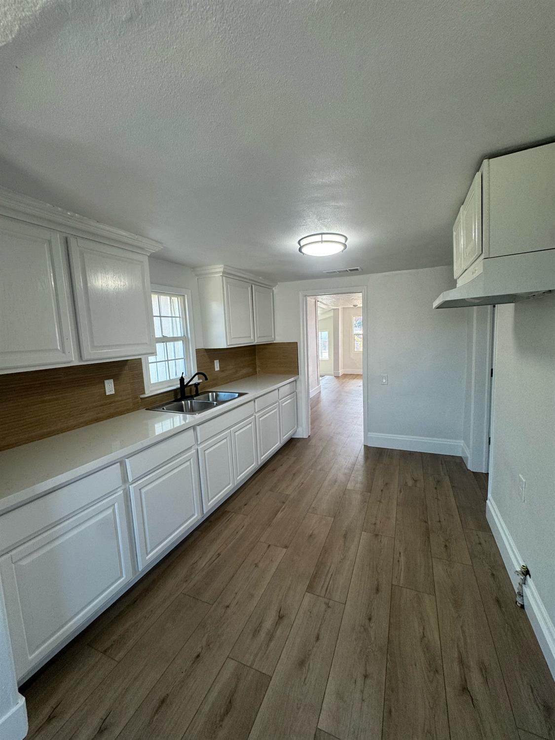 2743 E Hammond Ave, Fresno, CA 93703