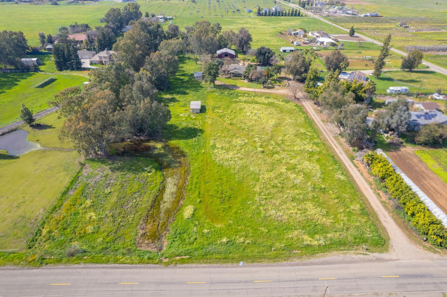 7881 N Thompson Ave, Clovis, CA 93619