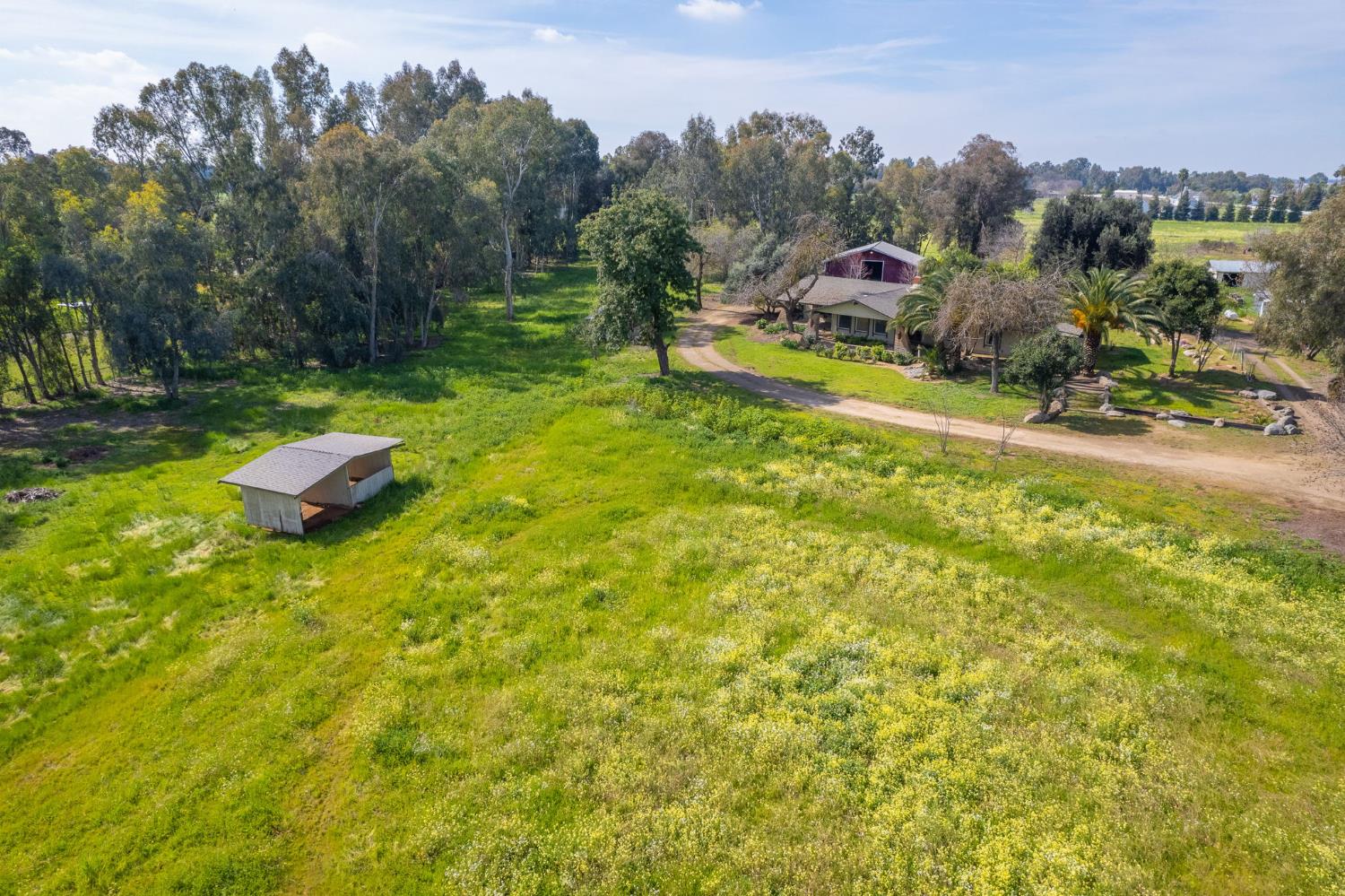 7881 N Thompson Ave, Clovis, CA 93619