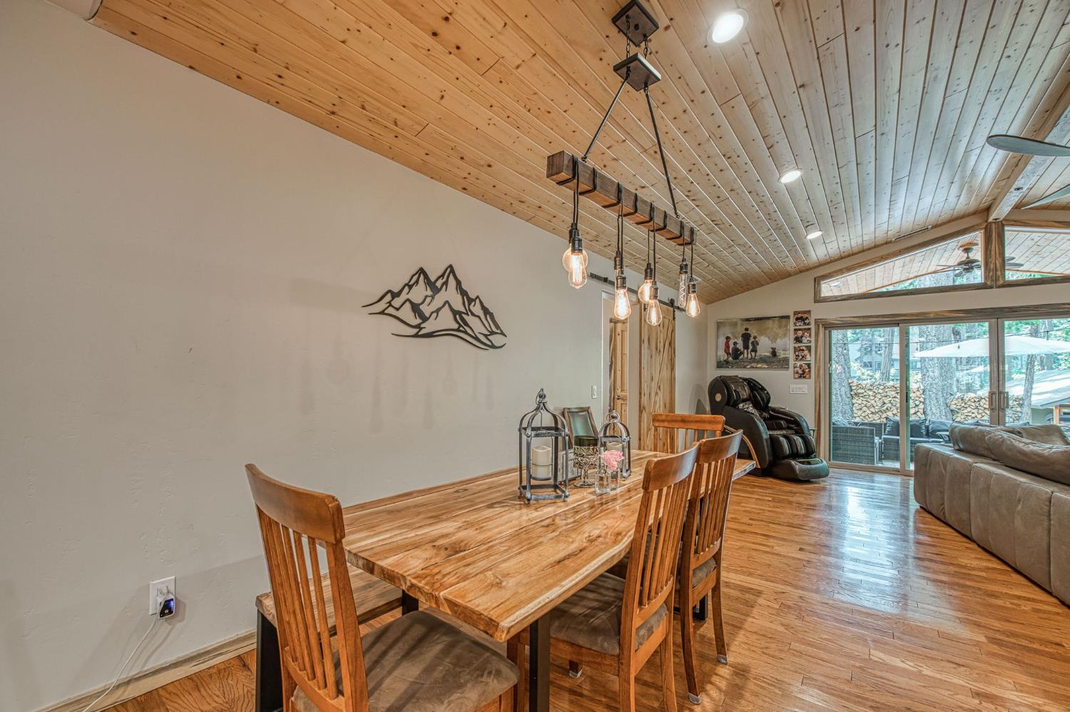 39153 Granite Ln, Shaver Lake, CA 93664