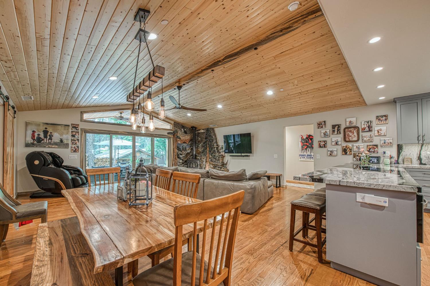 39153 Granite Ln, Shaver Lake, CA 93664