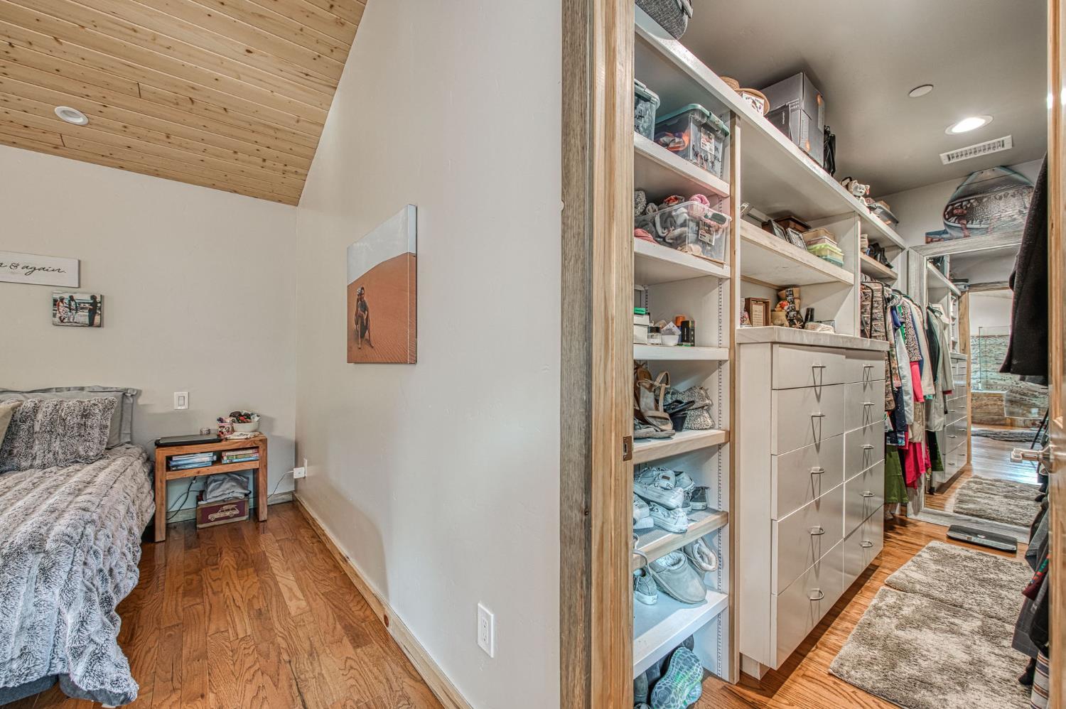 39153 Granite Ln, Shaver Lake, CA 93664