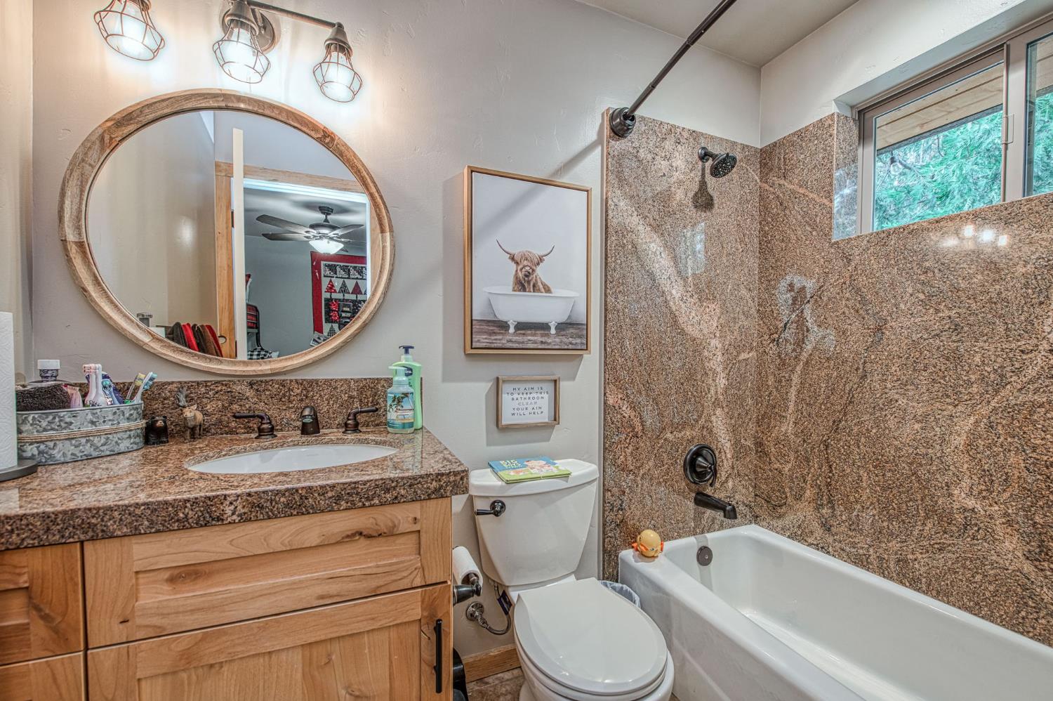 39153 Granite Ln, Shaver Lake, CA 93664