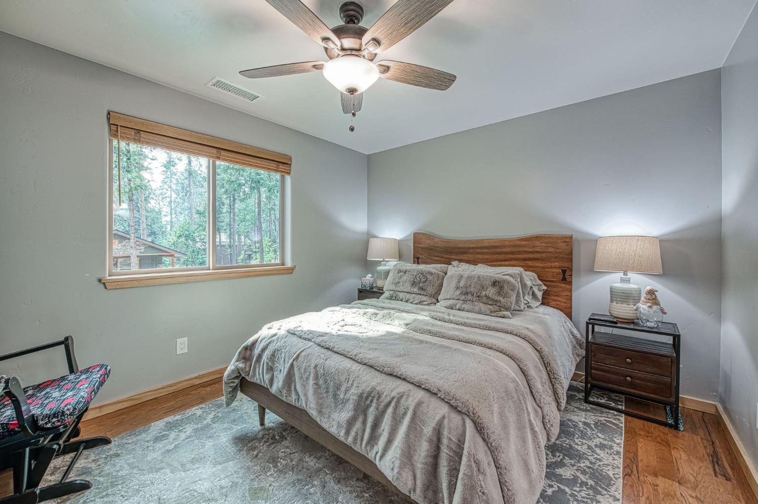 39153 Granite Ln, Shaver Lake, CA 93664