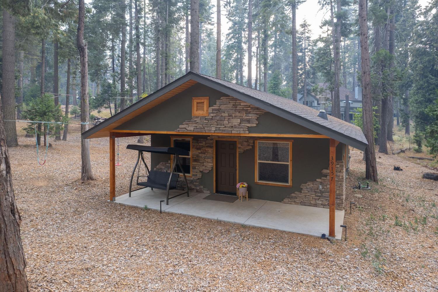 39153 Granite Ln, Shaver Lake, CA 93664