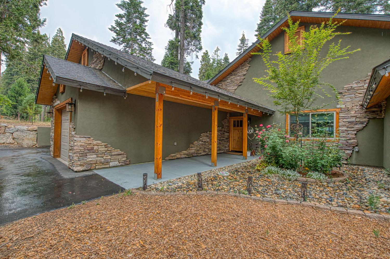 39153 Granite Ln, Shaver Lake, CA 93664