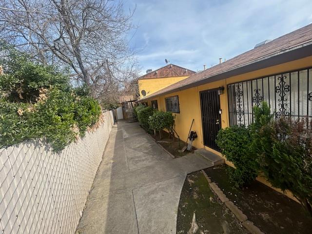 2218 N Glenn Ave, Fresno, CA 93704