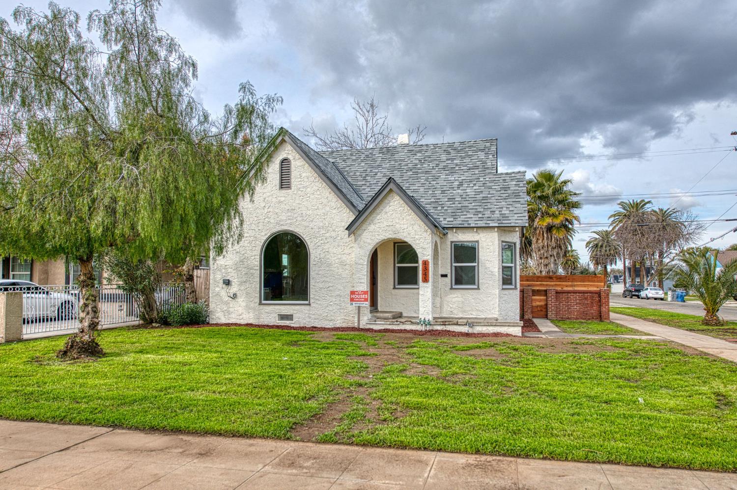 4345 E Iowa Ave, Fresno, CA 93702