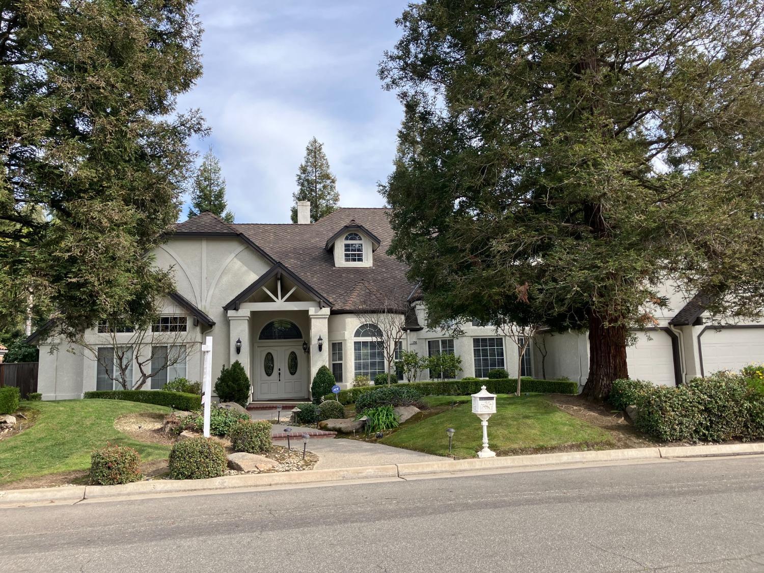 10250 N Quail Run Dr, Fresno, CA 93730