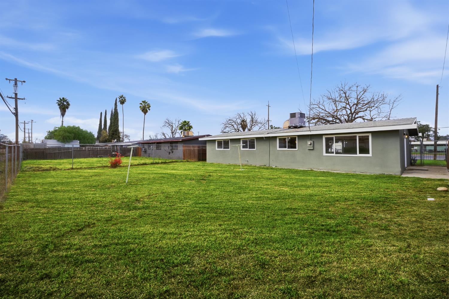 1150 E Jensen Ave, Fresno, CA 93706