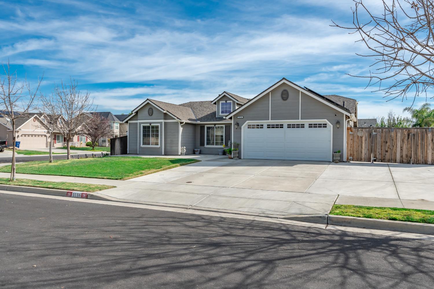 1116 Liberation Way, Lemoore, CA 93245