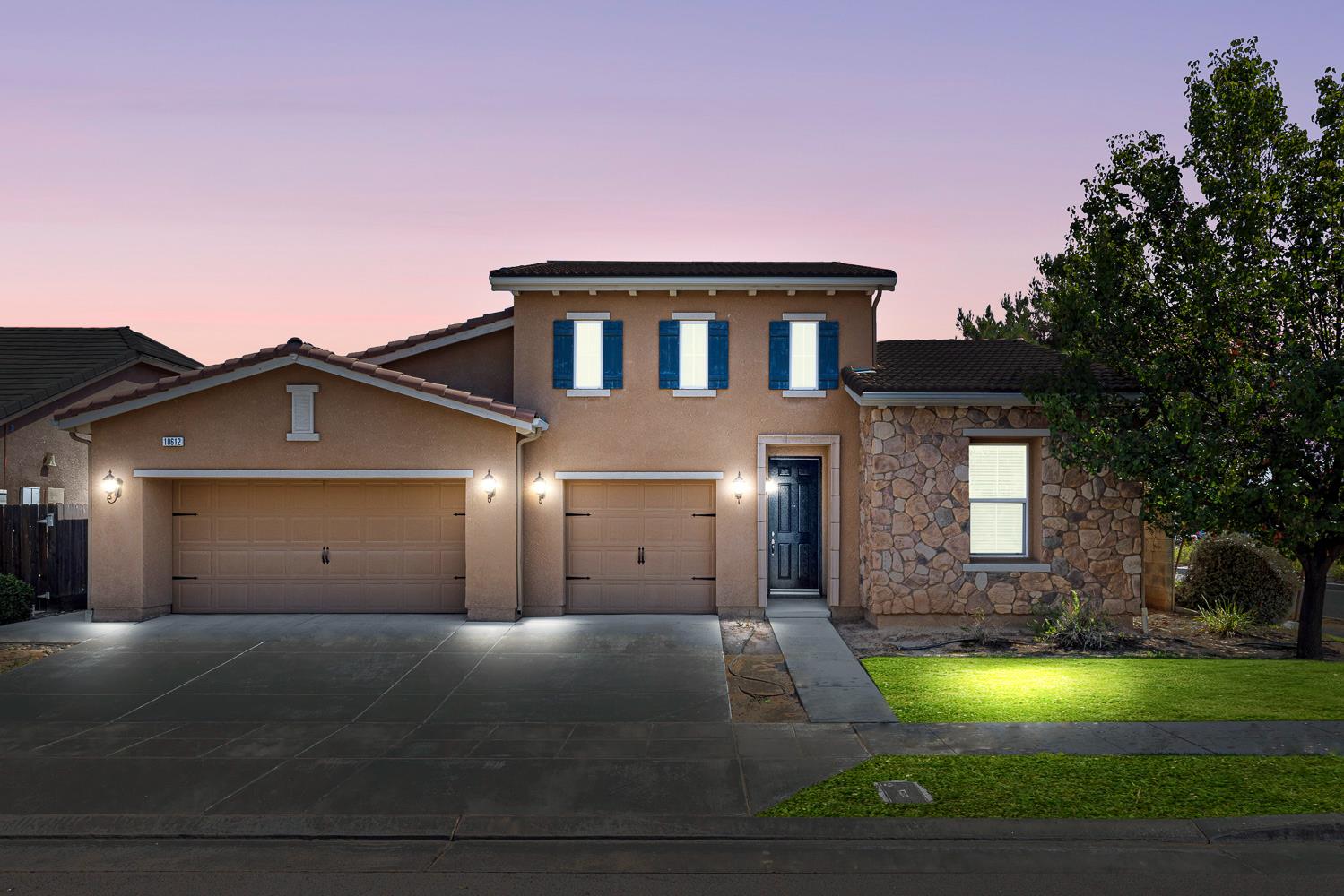 10612 N Dearing Ave, Fresno, CA 93730