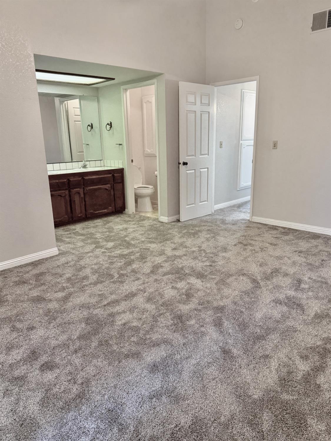 1468 Plymouth Rock Way, Clovis, CA 93612