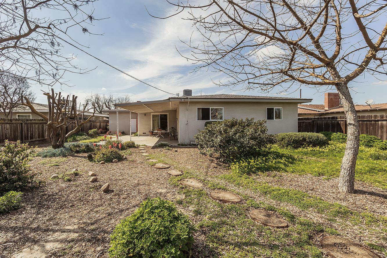 1416 S Church Ave, Reedley, CA 93654