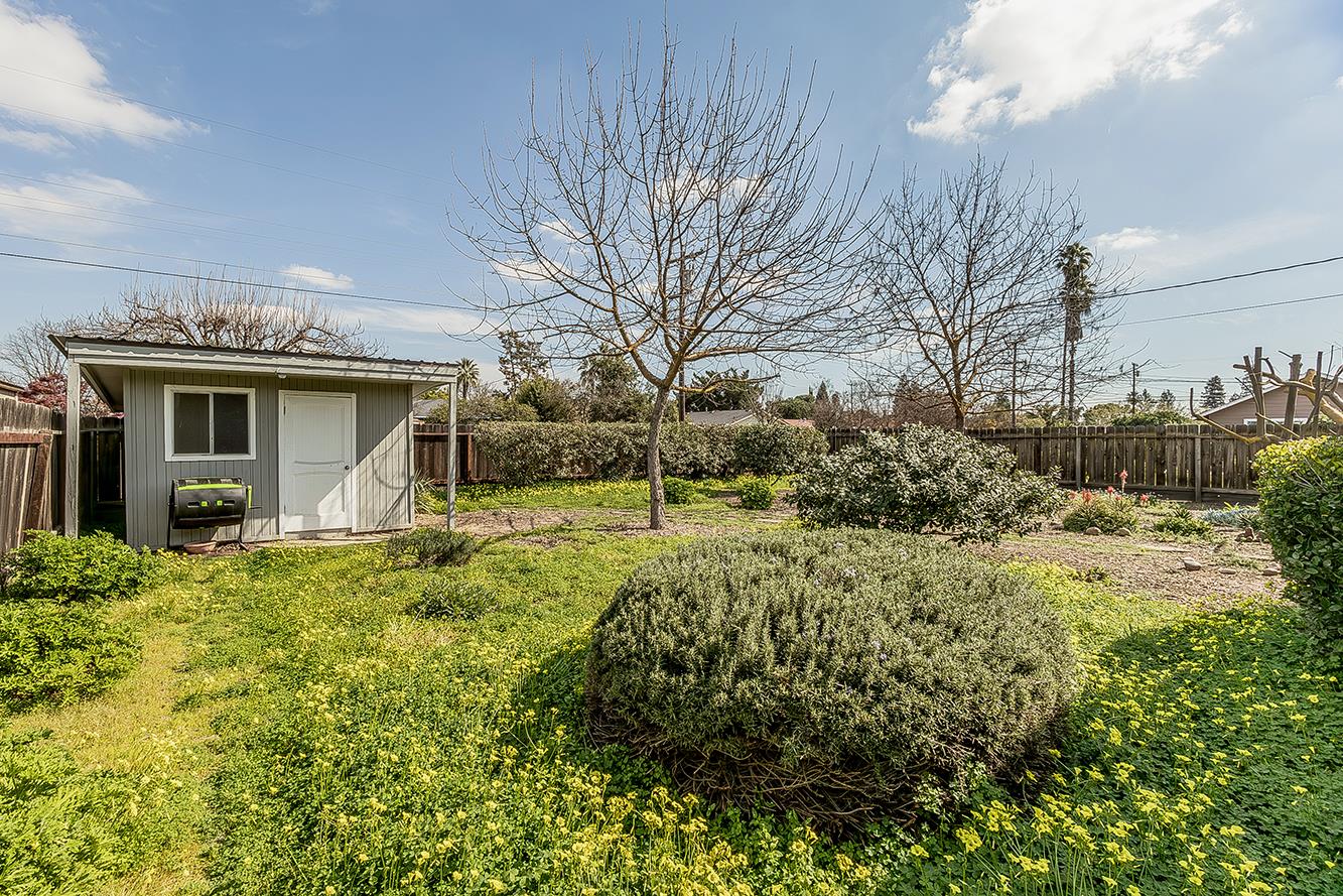 1416 S Church Ave, Reedley, CA 93654