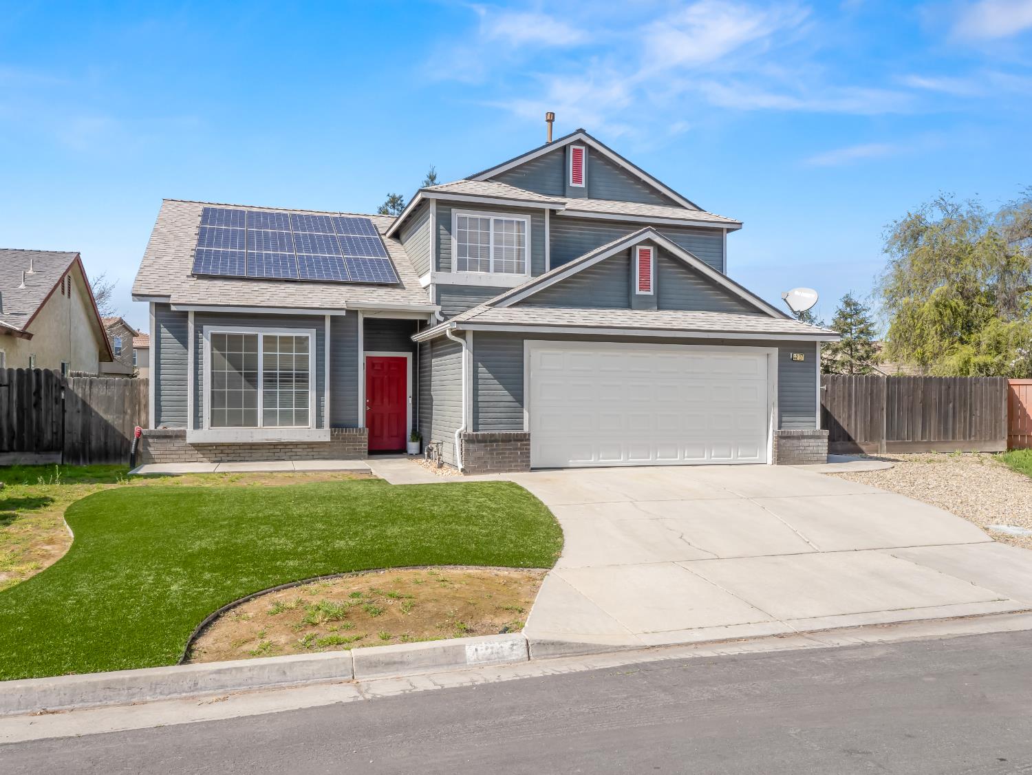 4217 N Carnegie Ave, Fresno, CA 93722