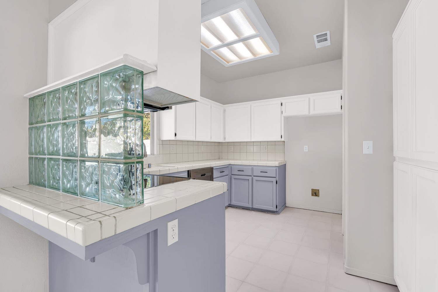 2324 E Fir, Fresno, CA 93720