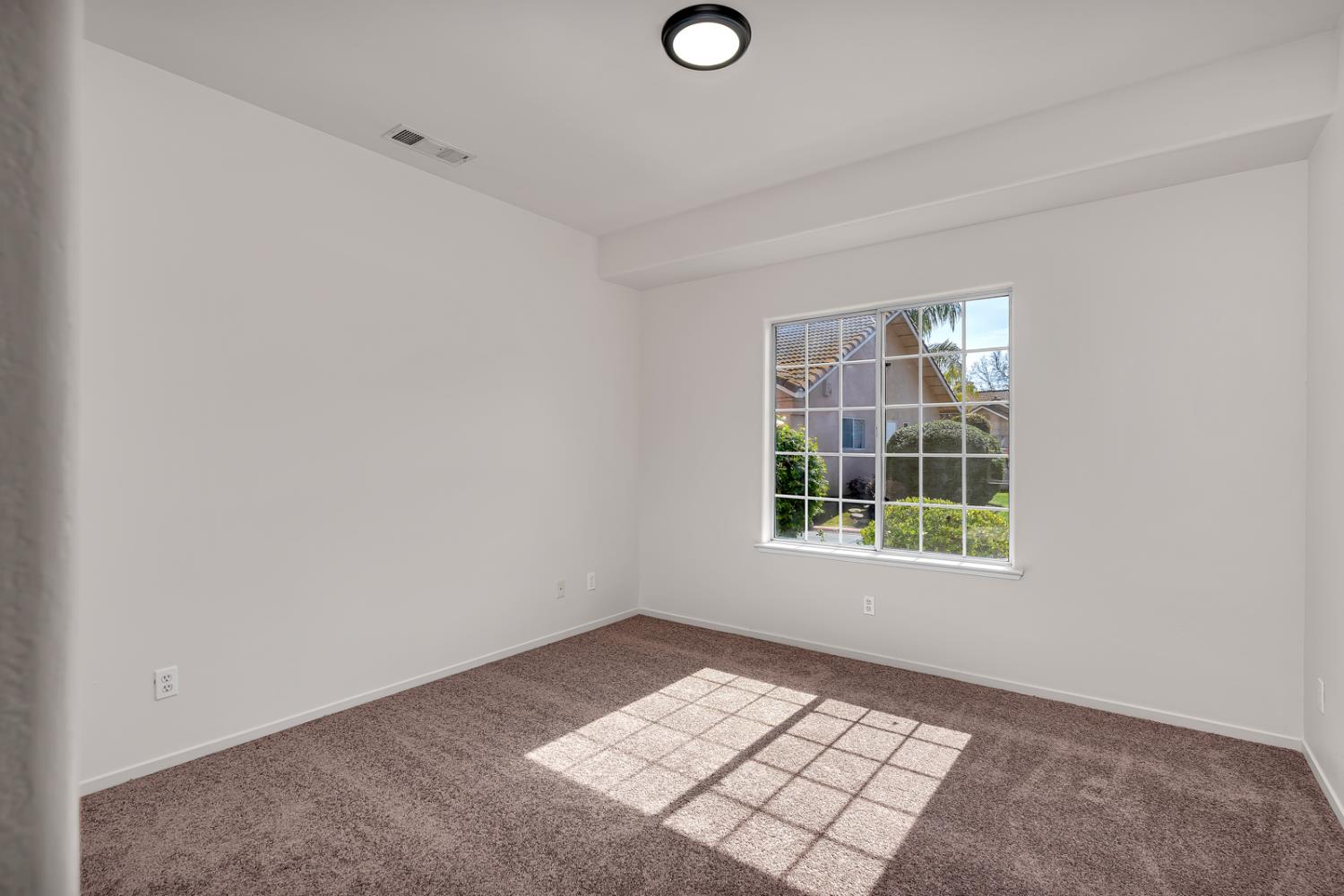 2324 E Fir, Fresno, CA 93720