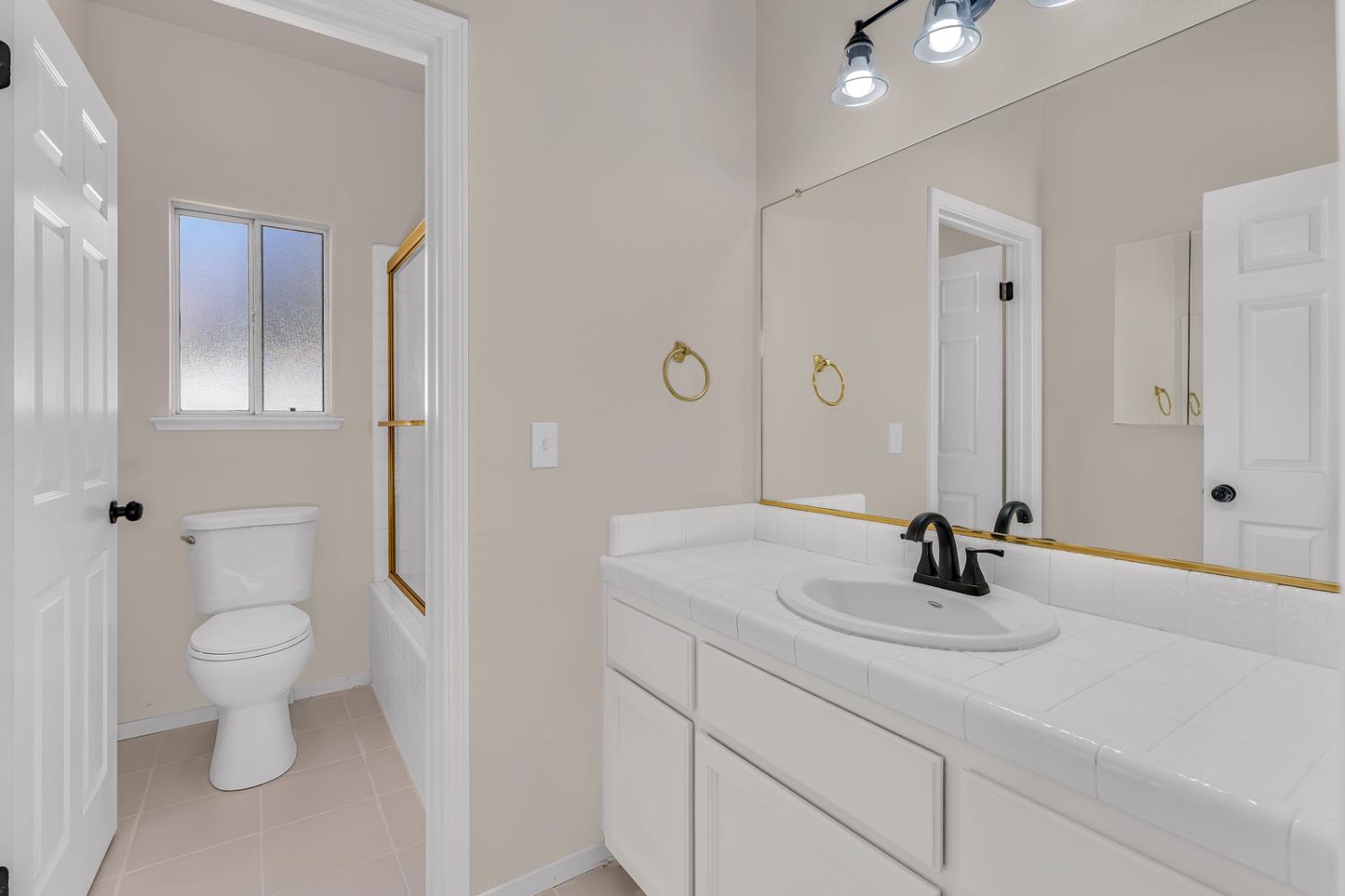 2324 E Fir, Fresno, CA 93720