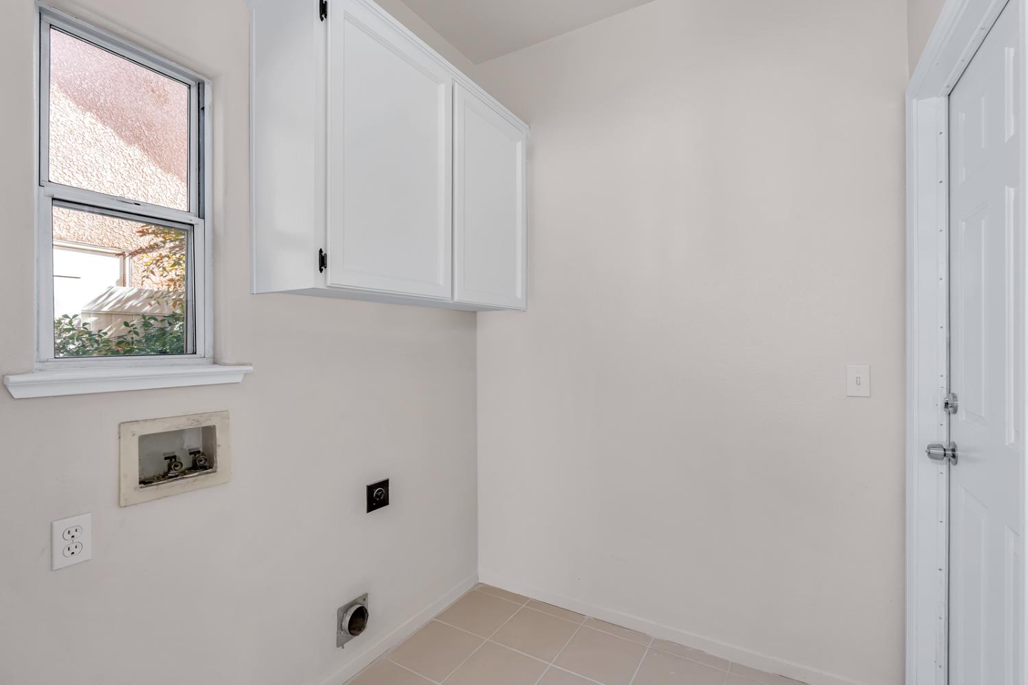 2324 E Fir, Fresno, CA 93720