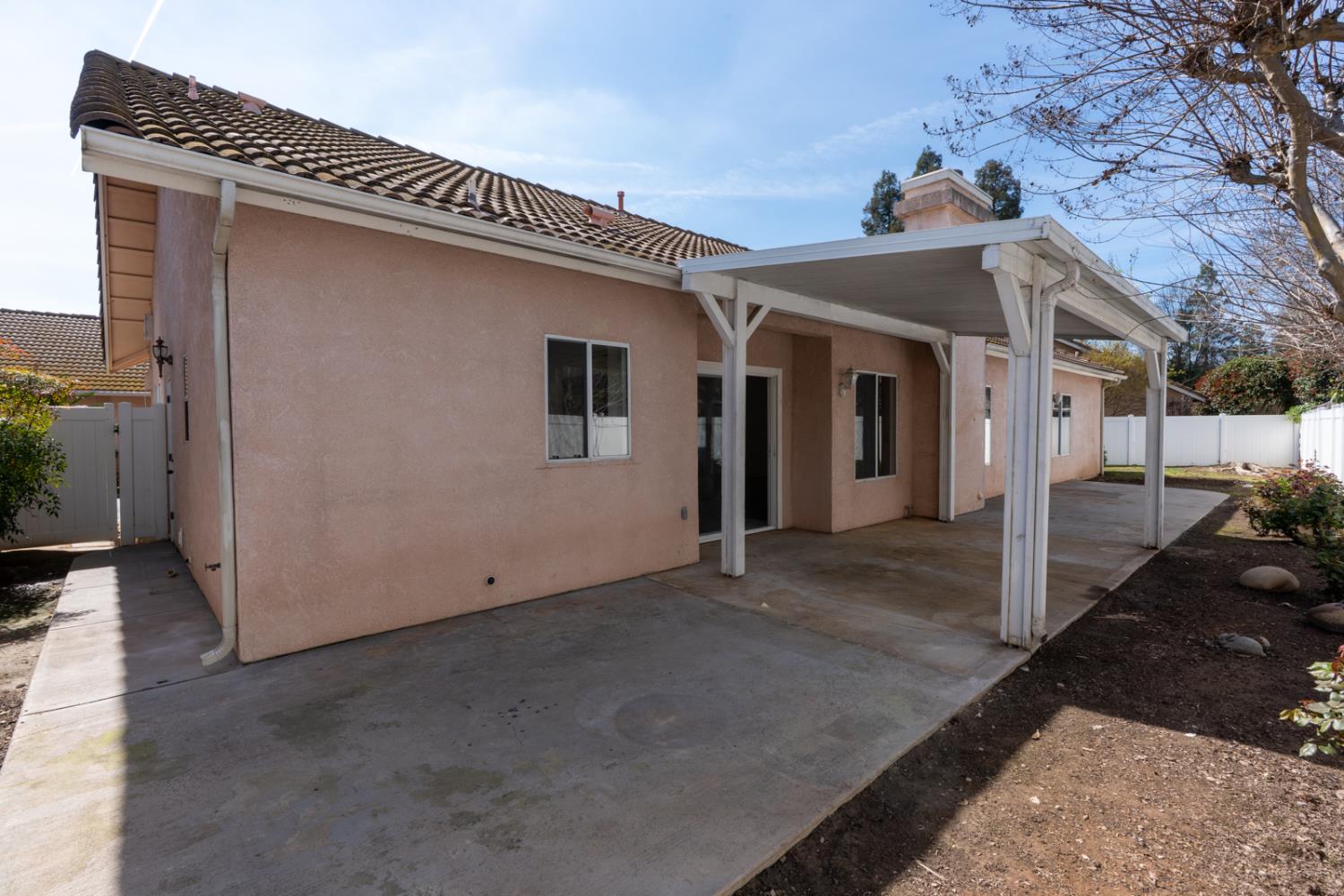 2324 E Fir, Fresno, CA 93720