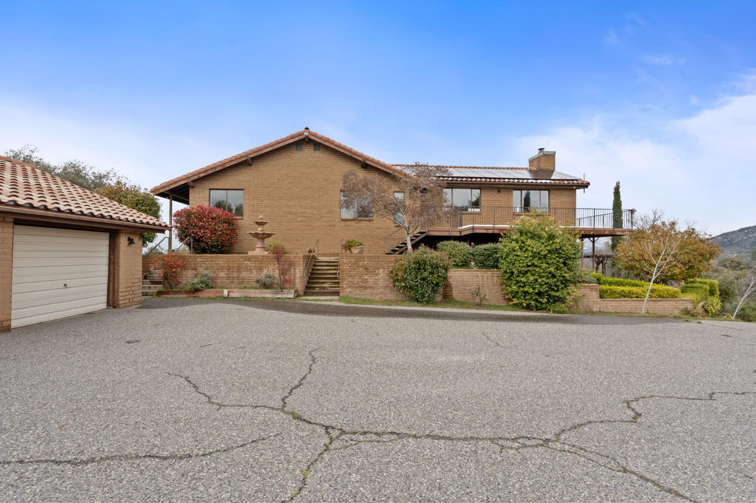 35085 Auberry Rd, Auberry, CA 93602