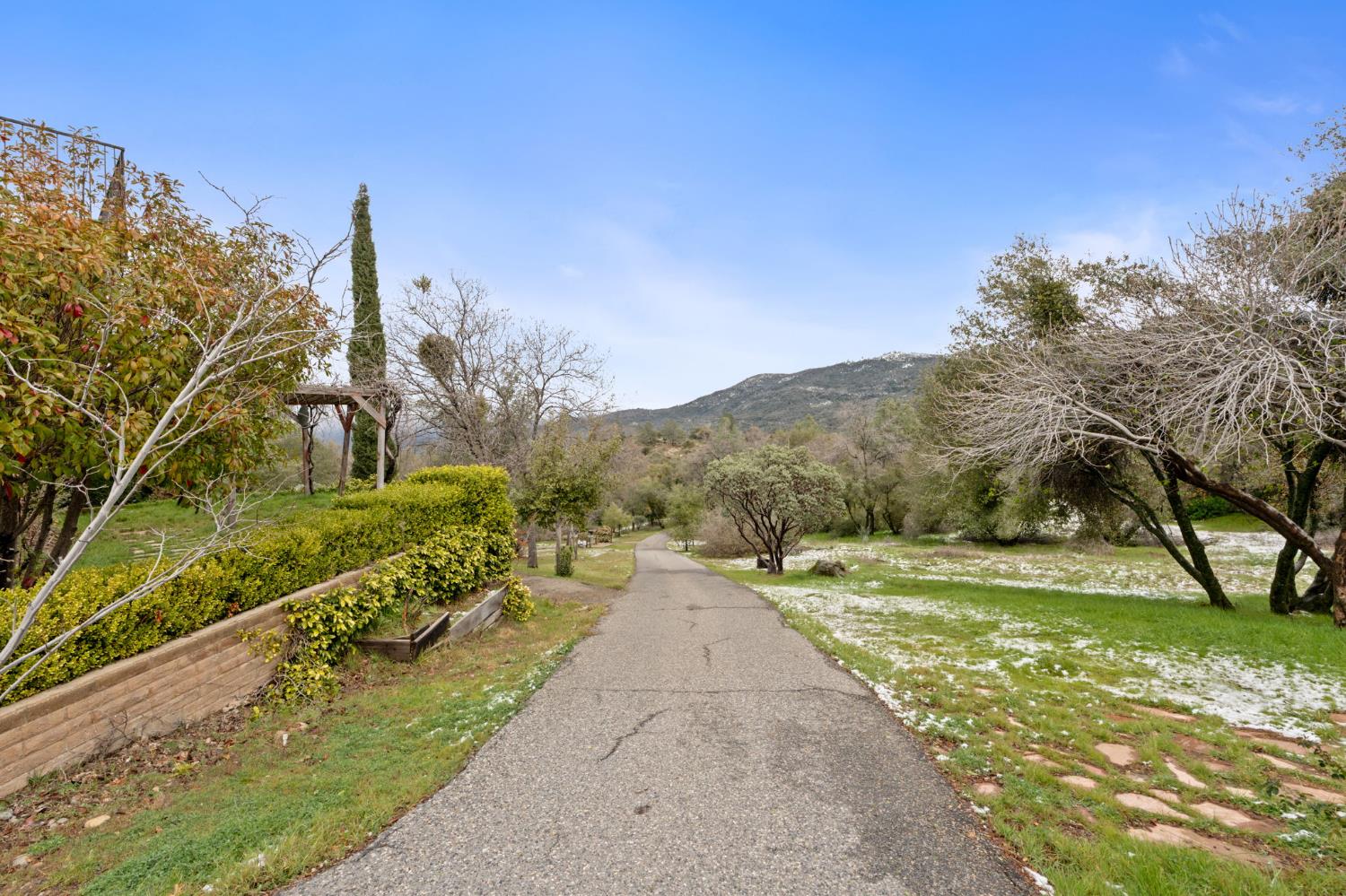 35085 Auberry Rd, Auberry, CA 93602