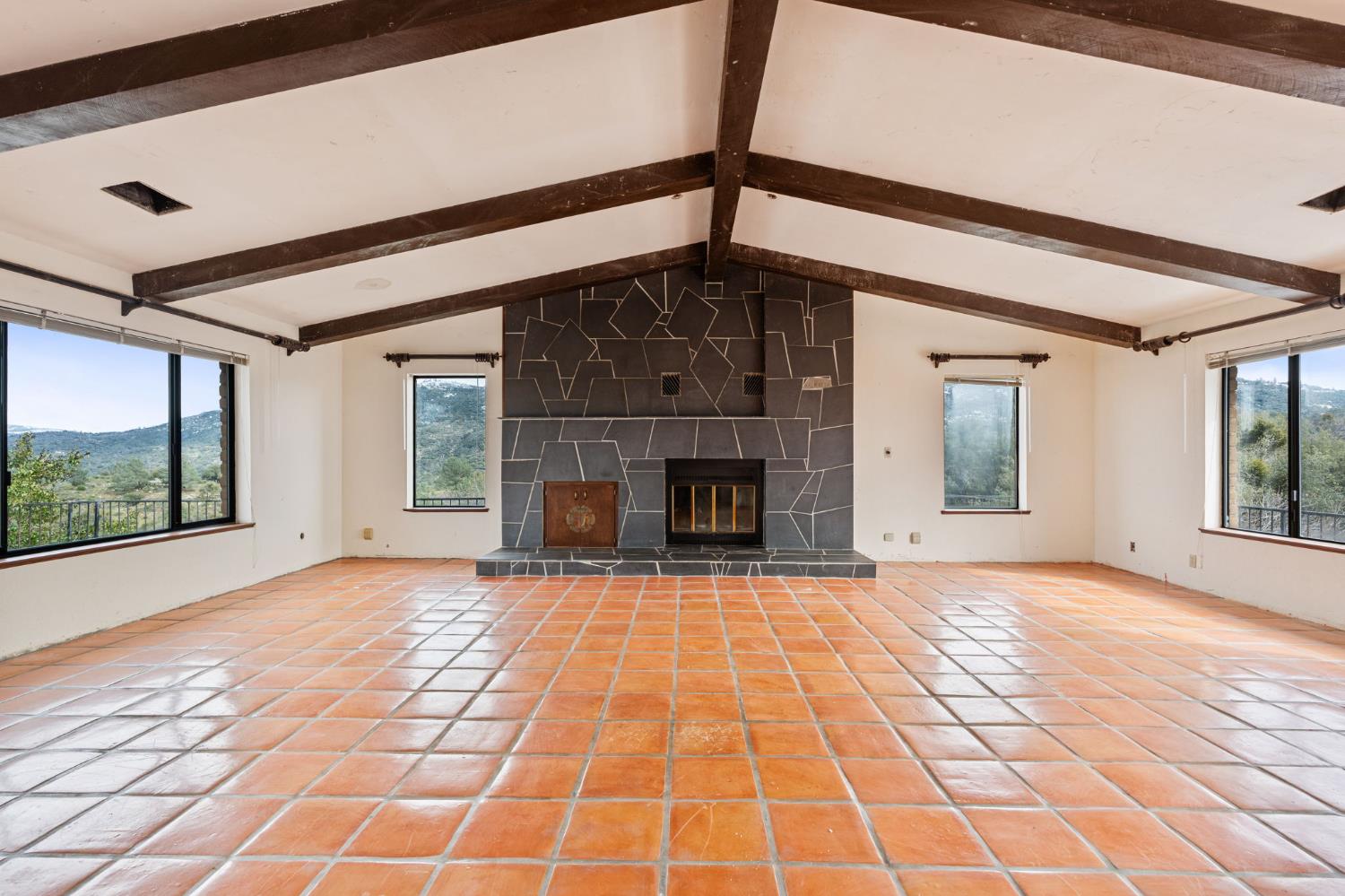 35085 Auberry Rd, Auberry, CA 93602