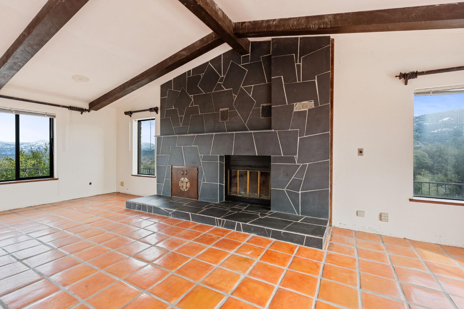 35085 Auberry Rd, Auberry, CA 93602