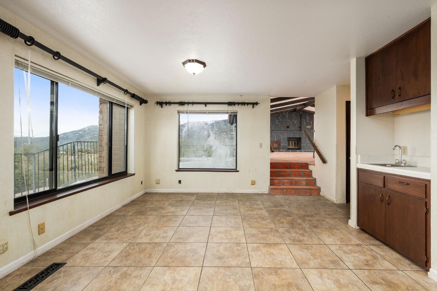 35085 Auberry Rd, Auberry, CA 93602