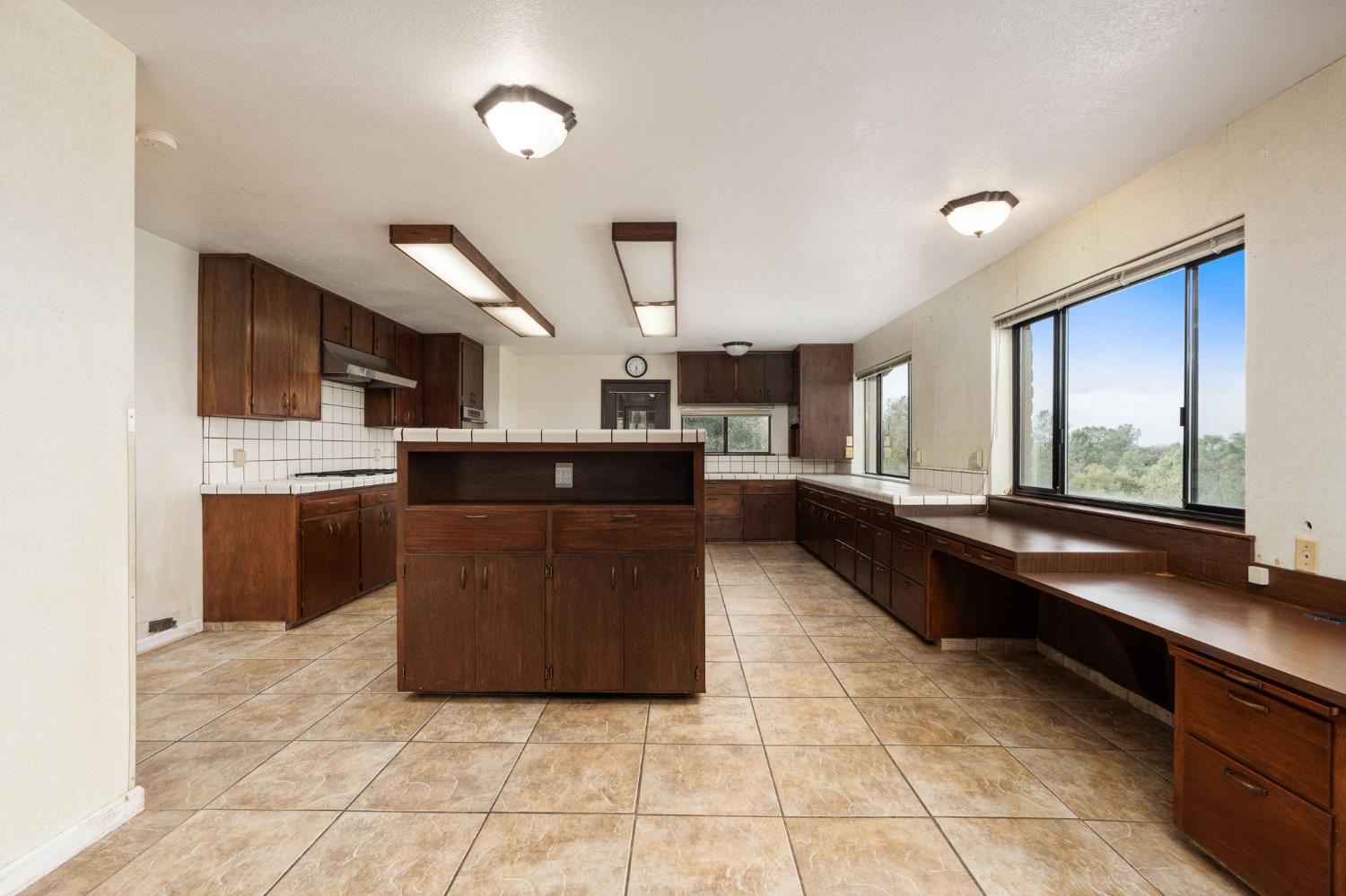 35085 Auberry Rd, Auberry, CA 93602