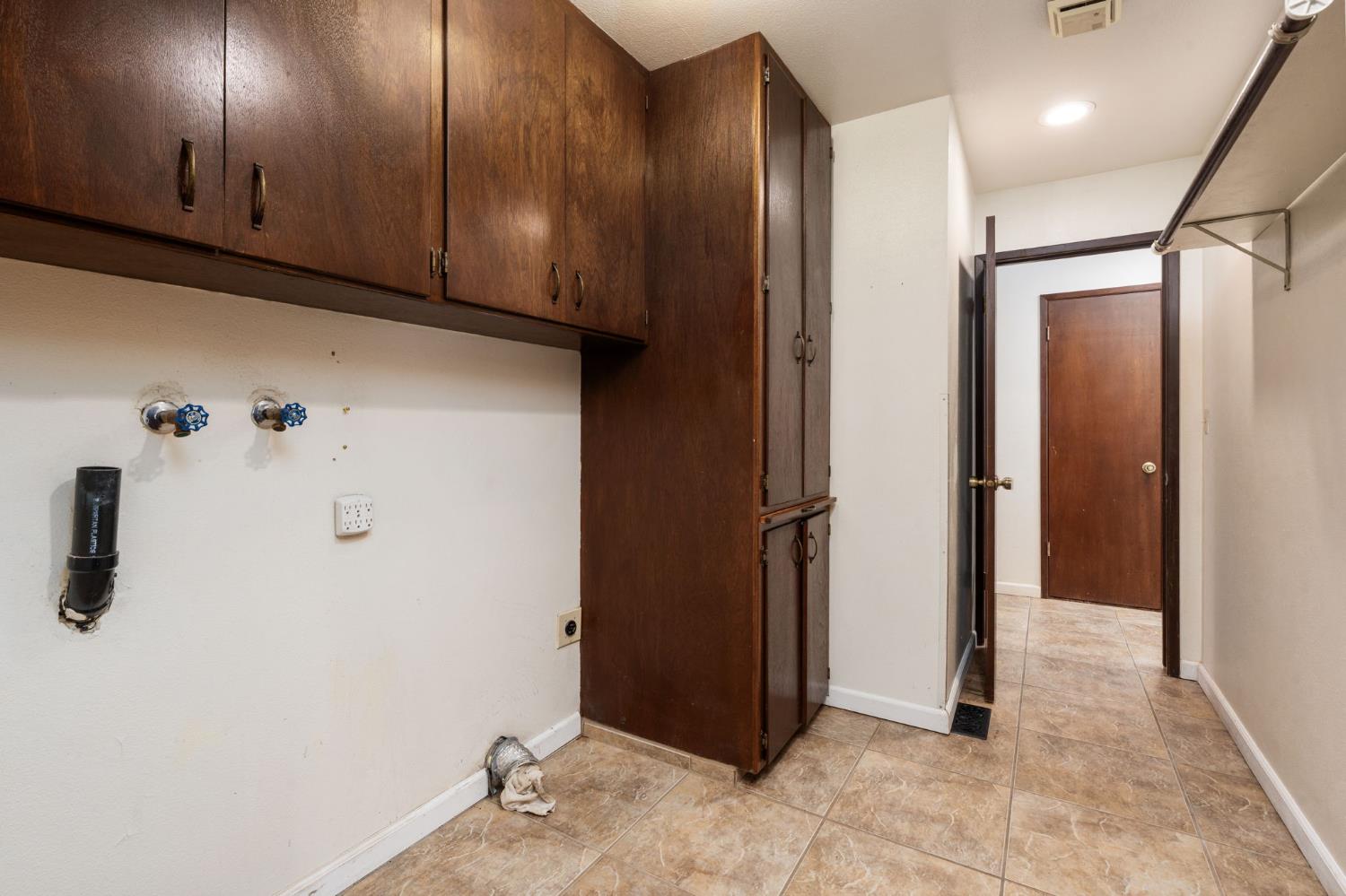 35085 Auberry Rd, Auberry, CA 93602