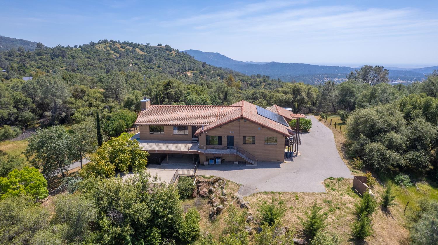 35085 Auberry Rd, Auberry, CA 93602