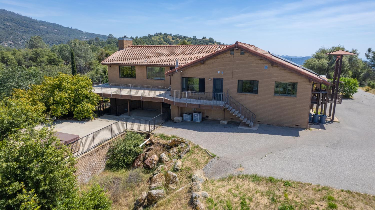35085 Auberry Rd, Auberry, CA 93602