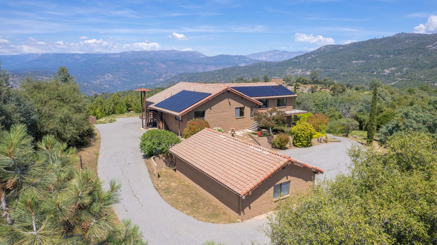 35085 Auberry Rd, Auberry, CA 93602